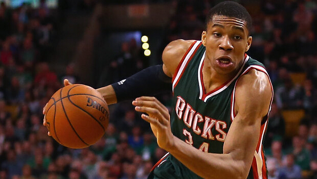 球队再一次完成大逆转（球队又一次上演绝地翻盘）