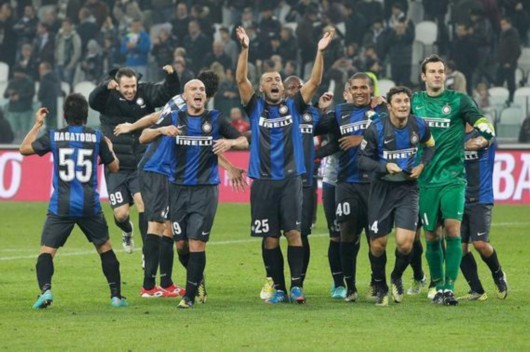 半场战报：弗赖堡1-0圣保利，铃木唯人建功（上半场结束：弗赖堡1-0领先圣保利，铃木唯人破门）