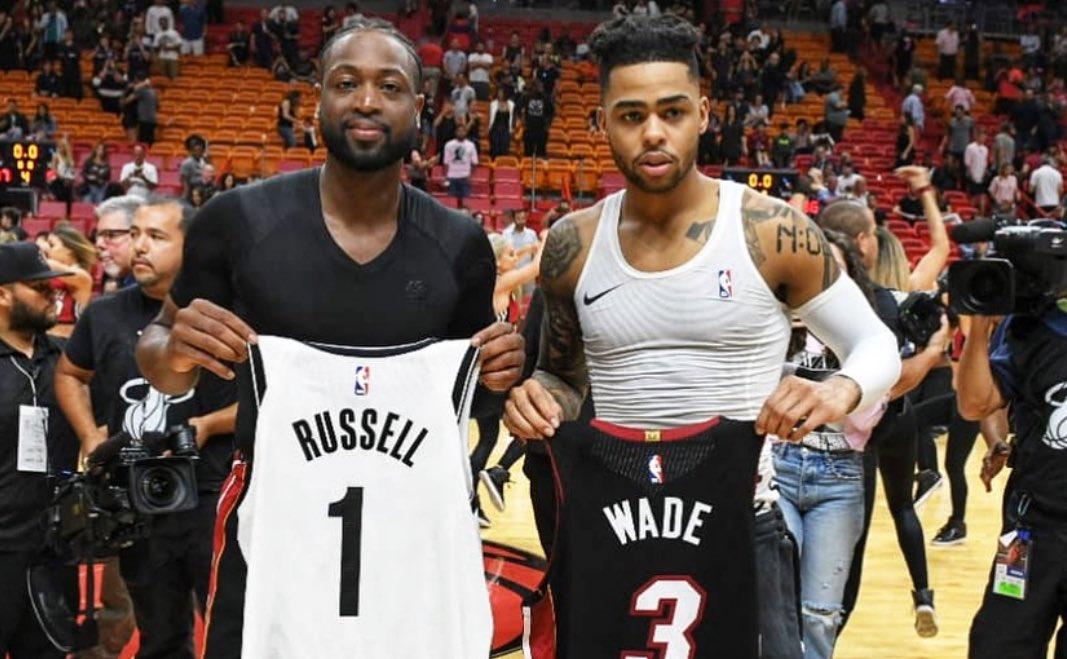 被球迷询问是否会考虑加盟阿森纳，库尼亚大笑回应（被问是否加盟阿森纳，库尼亚笑着回应）