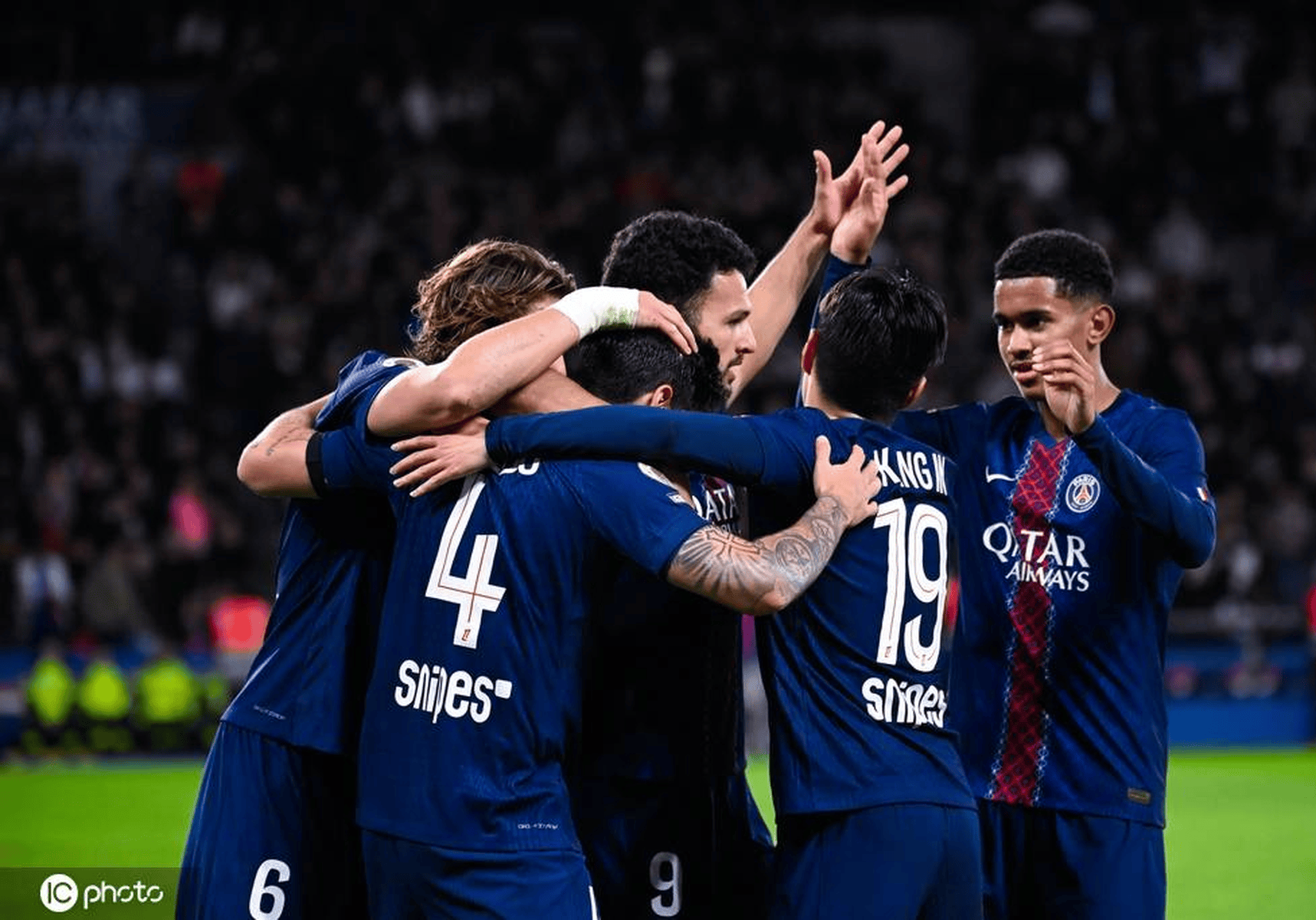 难逃四连败？海港三大核心缺阵亚冠，中超冠军本轮若再失利或将提前出局（四连败将至？海港亚冠三核缺席，中超冠军此轮再失手恐提前出局）