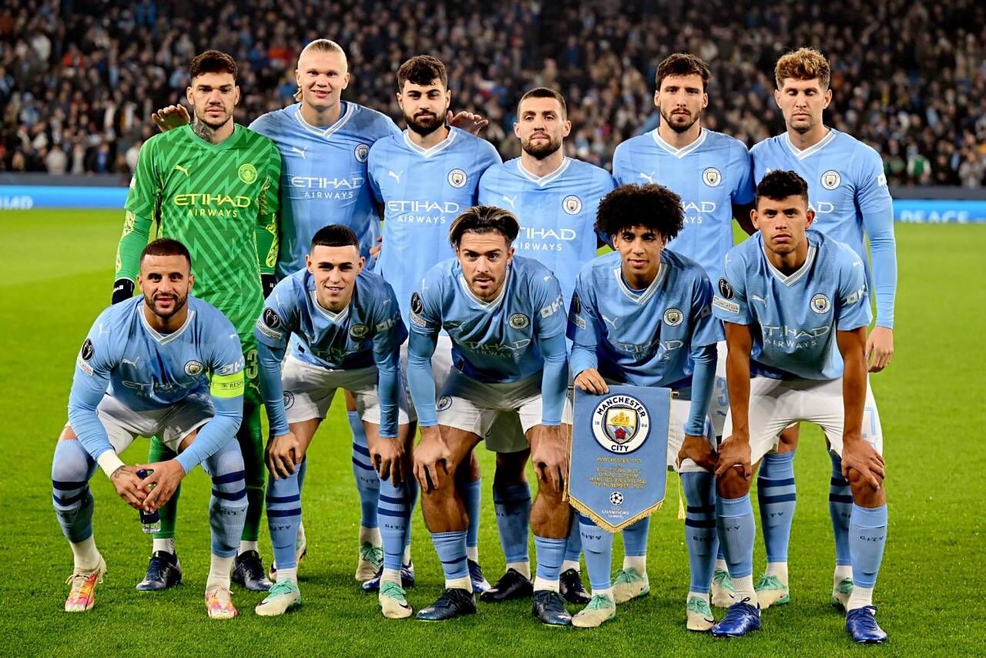 浙江队长比佩尼亚更香！大连别签长约了 弗兰克：首选中超 我的自律与生俱来（弗兰克称首选中超、自律天成；浙江队长力压佩尼亚，大连慎签长约）