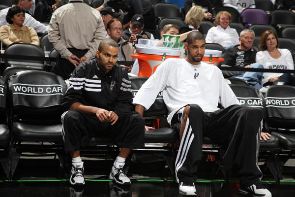 张宁和原帅合计8投0中只得1分，上赛季场均合砍28.9分（张宁、原帅8投全失仅得1分，上赛季二人场均合计28.9分）