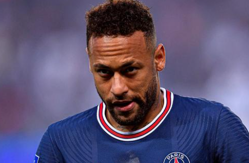 扑点+6次扑救，迈尼昂当选与国米一役米兰队内最佳球员（扑出点球并完成6次扑救，迈尼昂当选米兰战国米队内最佳）